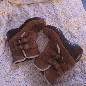 Soft Walk Size 10 M Brown Suede Wedge Boots